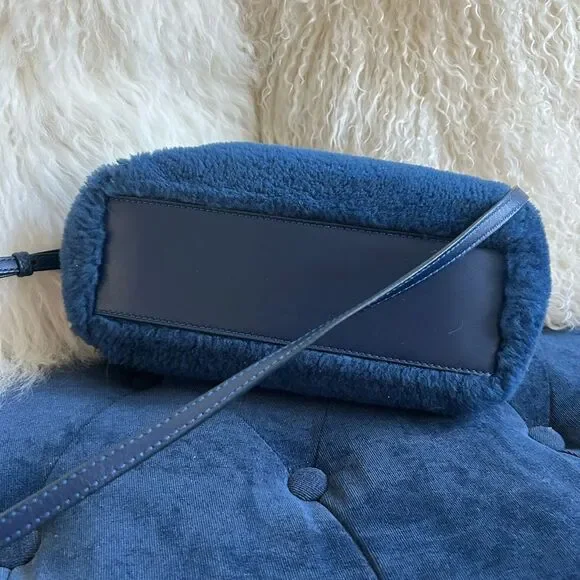 Fendi Peekaboo Mini Blue Shearling Leather bag - Picture 9 of 11